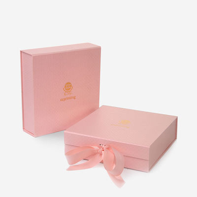 Caixa de empacotamento dobrável magnética cor-de-rosa de C1S C2S com fechamento da fita