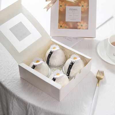 A torta da janela de C2S Art Paper White Bakery Box envolveu belamente