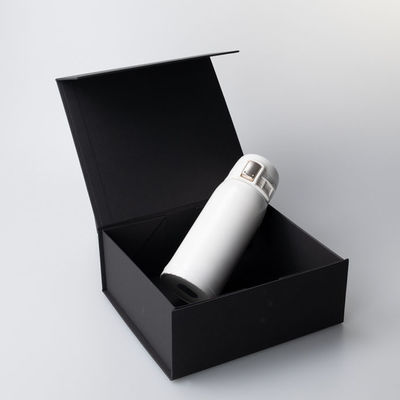 157gsm Art Paper Black Gift Box com empacotamento magnético rígido dobrável da tampa