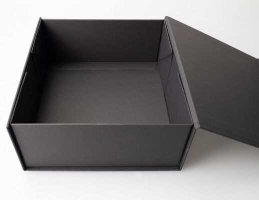 157gsm Art Paper Black Gift Box com empacotamento magnético rígido dobrável da tampa