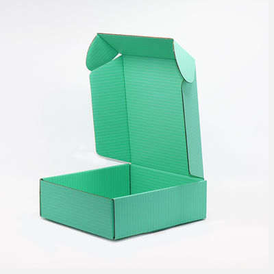 A caixa de dobramento do presente de Debossing Pantone CMYK encaixota o papel de Woodfree