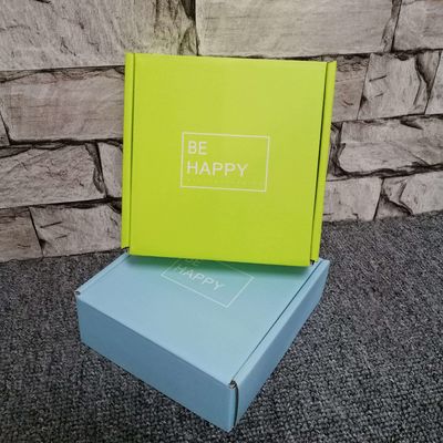 A camisa corrugada de T reciclou a impressão a cores de empacotamento de Pantone da caixa