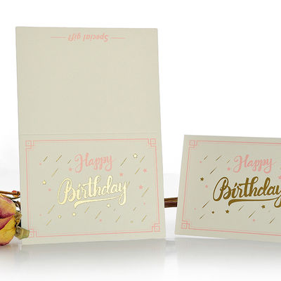 O cartão do convite do papel de embalagem do casamento 350gsm do aniversário com envolve