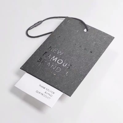A forma dobrou a roupa densamente Hang Tag Debossing personalizado 2mm