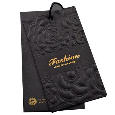 Pantone de envernizamento de carimbo quente personalizou Hang Tag For Clothes