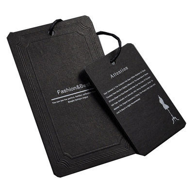 As sapatas 350gsm dos sacos revestiram Hang Tag Black White Print feito sob encomenda de papel