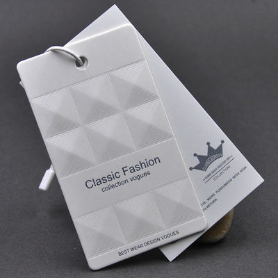 O OEM Debossing gravado DIY personalizou Hang Tag With String